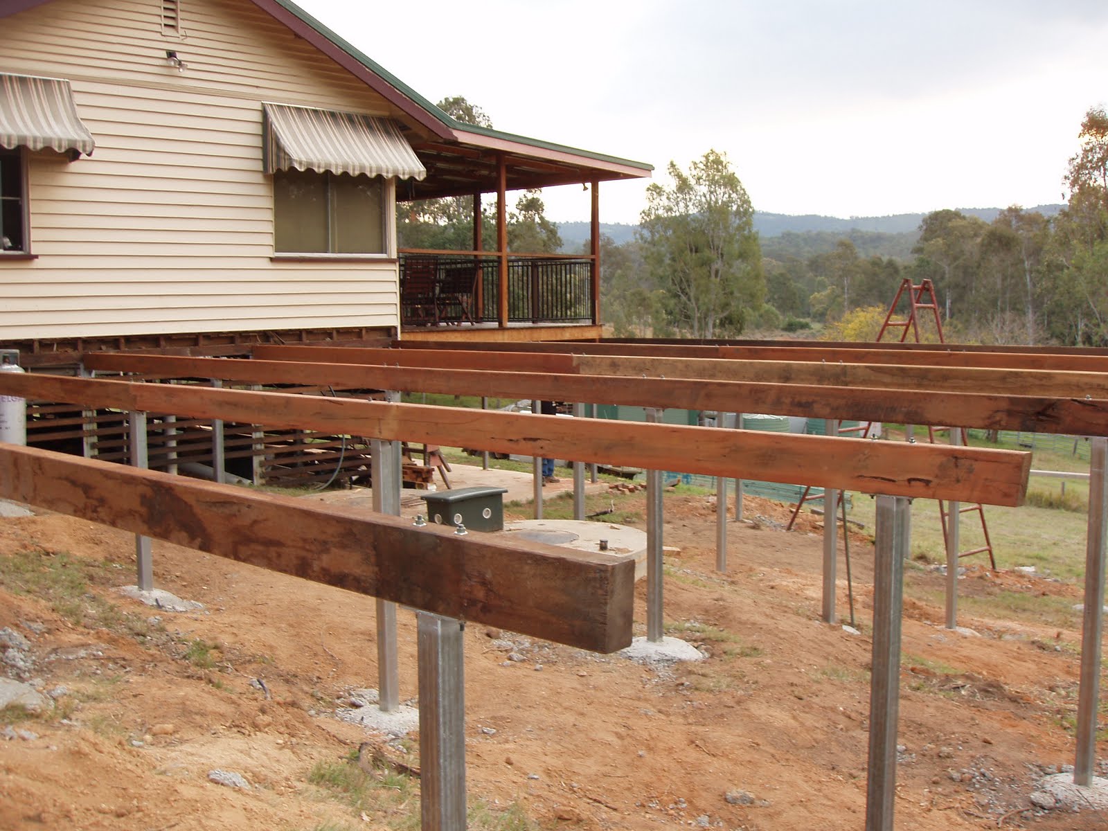 the-floor-bearers-joists-are-down-twilight-2-twilight-country-retreats